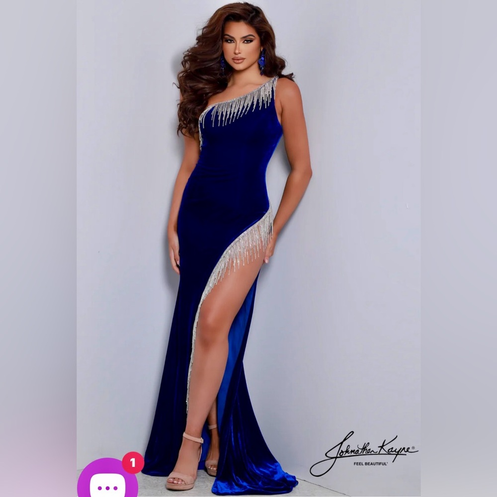 Size 10 Johnathan Kayne gown. Brand new with tags. Royal Blue.